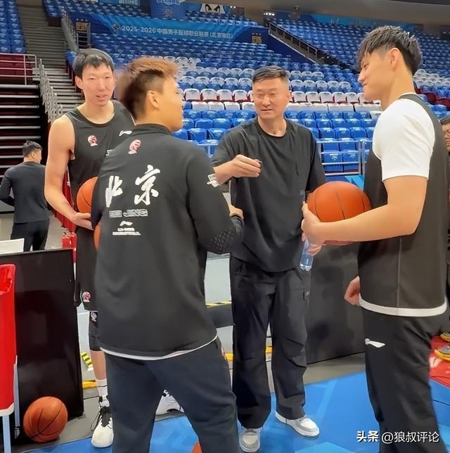开云体育下载-杜锋：北京投出56%三分命中率 我们只有32%稍微好一点效果就不一样